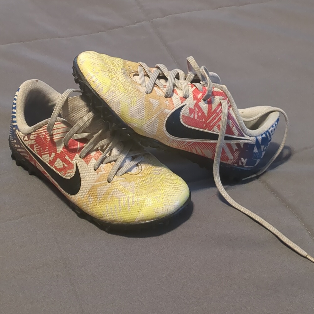 Nike Jr. Mercurial Vapor 13 Academy Neymar Jr. TF